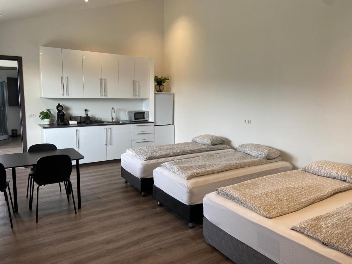 4 Person Room With Private Entrance And Bathroom Keflavík Exteriör bild